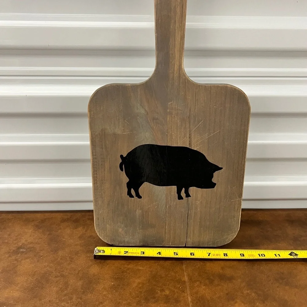 Farmhouse Wooden Pig Wall Hanging Decor Rustic Paddle Sign 24x11”